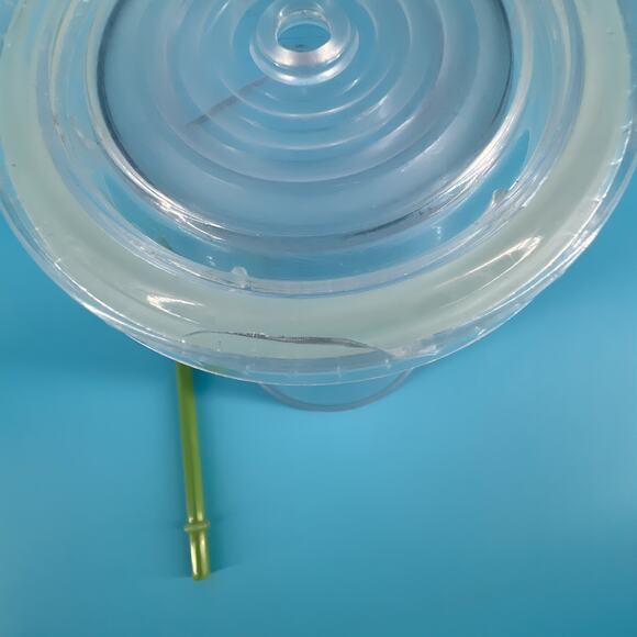 Rubbermaid 2 Quart Servin Saver Pitcher & Two Cups with Straws - Picture 7 of 15